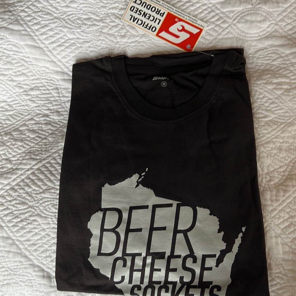 Snap on shirt - beer cheese sockets size M black